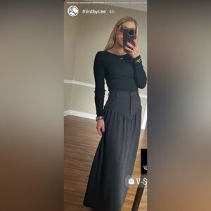 Thirdbycee V-Shaped skirt size small charcoal new